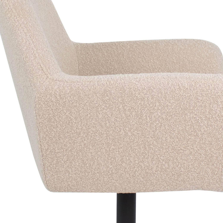 kick-collection-kick-eetkamerstoelviktorboucle-beige-boucle-stoelen- fauteuils-meubels9