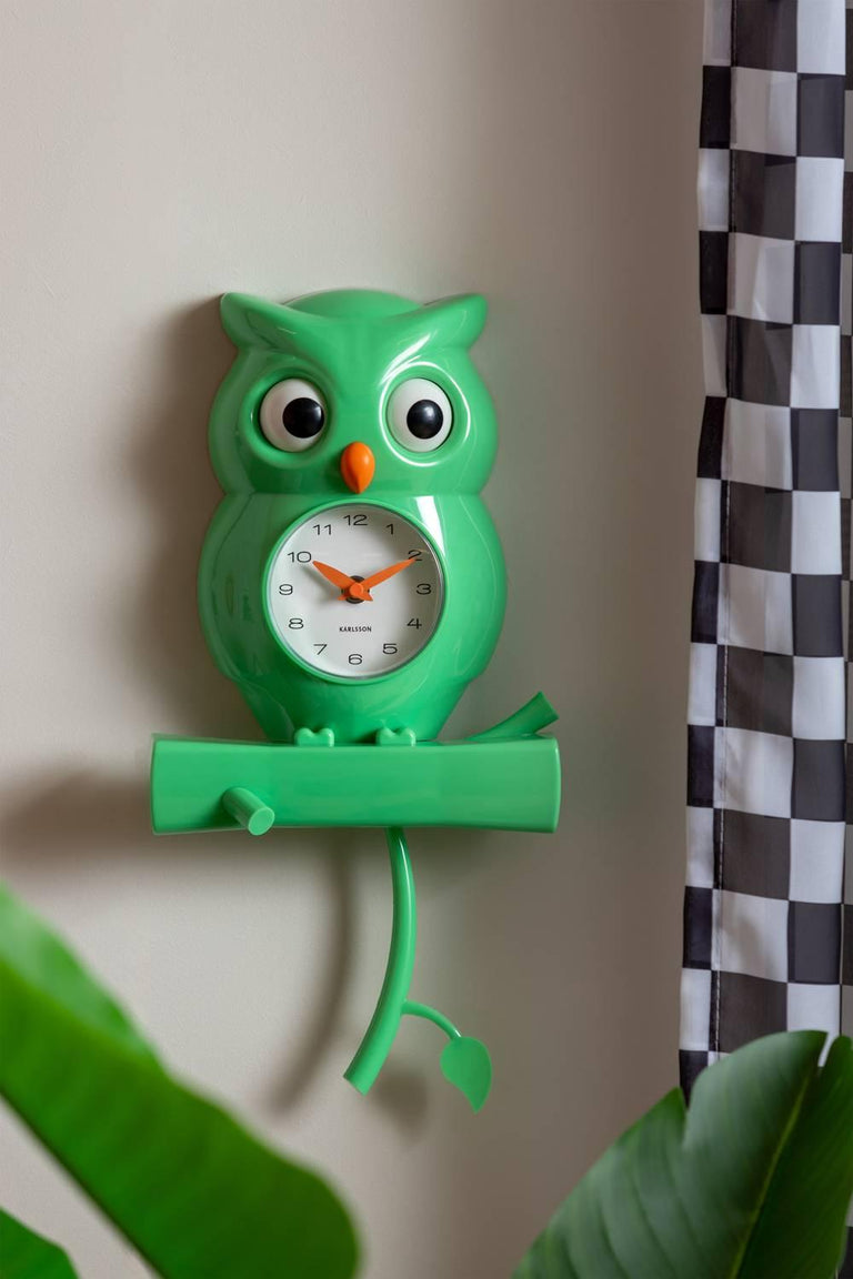 Wandklok Owl met pendulum