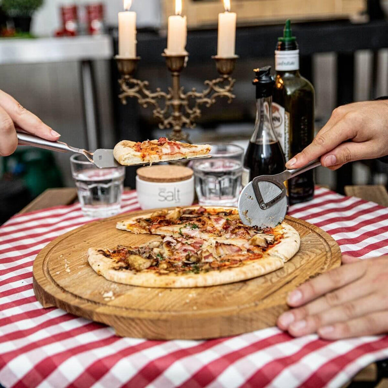 boska-2-delige-pizzasetcopenhagen-zilverkleurig-roestvrij-staal-keukenaccessoires-koken-tafelen2