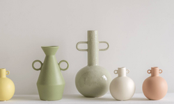 urban-natureculture-vaas-kindness-grijs-stoneware-vazen-bloempotten-decoratie4