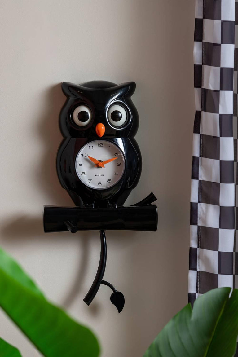 Wandklok Owl met pendulum