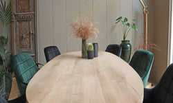 Onbehandelde eettafel Arnee