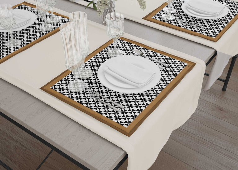 Set van 6 placemats Ahern